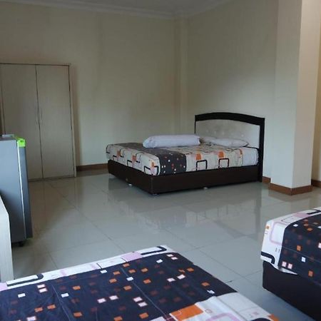 Hotel Sulawesi Gorontalo Surabaya Ngoại thất bức ảnh